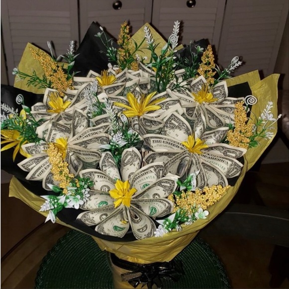 Movie/Origami Props 💵 - Picture 2 of 12